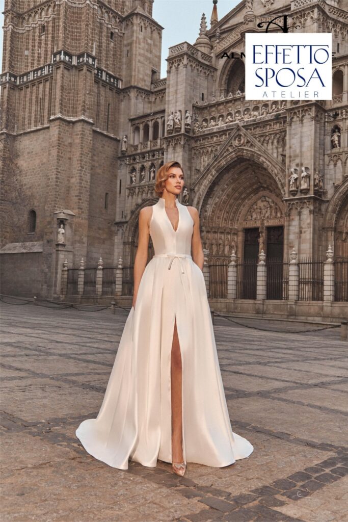 abito da sposa semplice con spacco a parma da effetto sposa