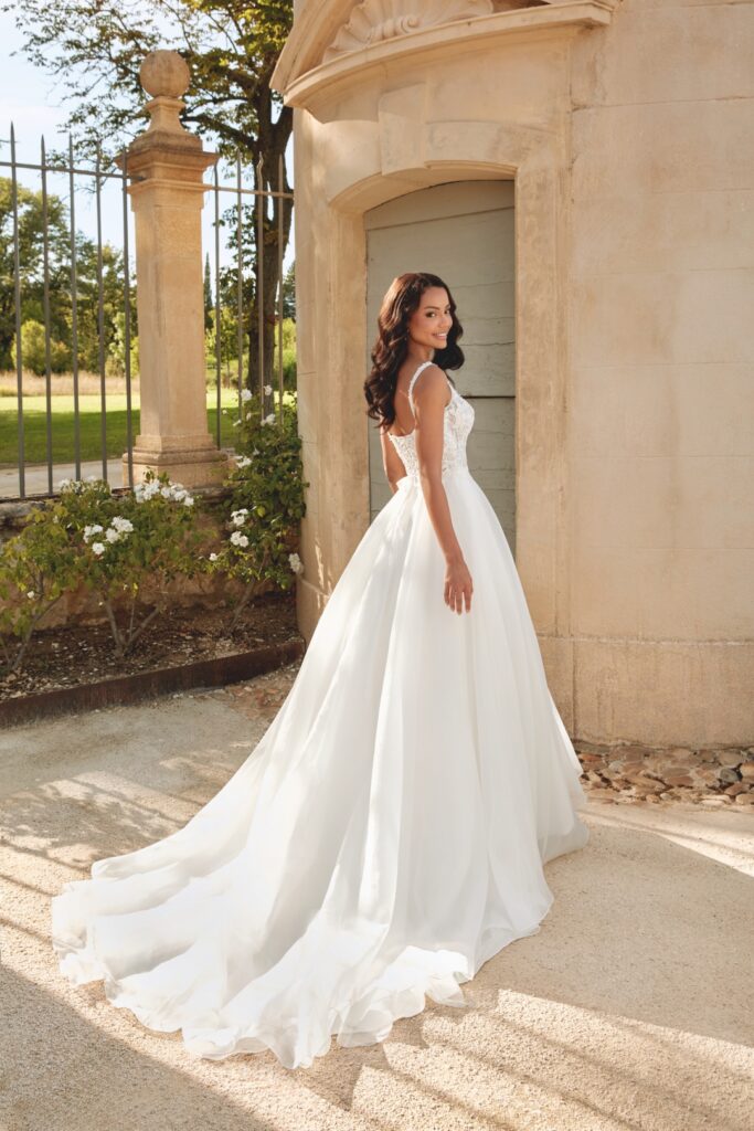 44586_FB_Sincerity-Bridal